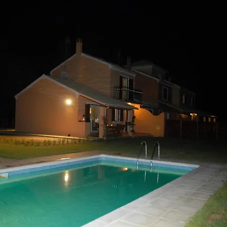 Villa Yason *